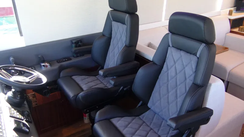 Chapter II Yacht Photos Pics 