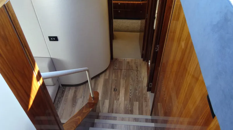 Chapter II Yacht Photos Pics 