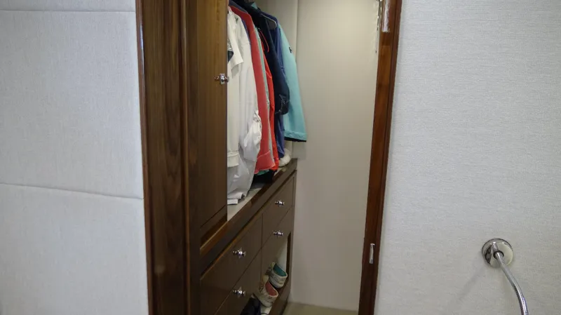 Chapter II Yacht Photos Pics 