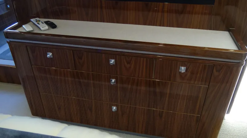 Chapter II Yacht Photos Pics 