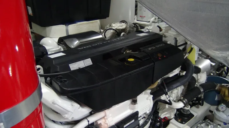 Chapter II Yacht Photos Pics 