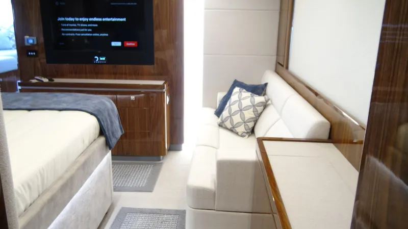 Chapter II Yacht Photos Pics 