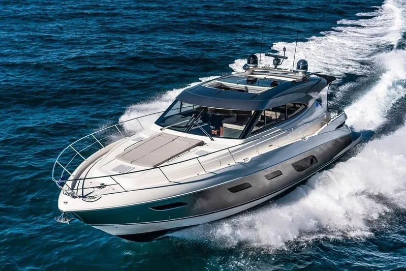 Chapter II Yacht Photos Pics 