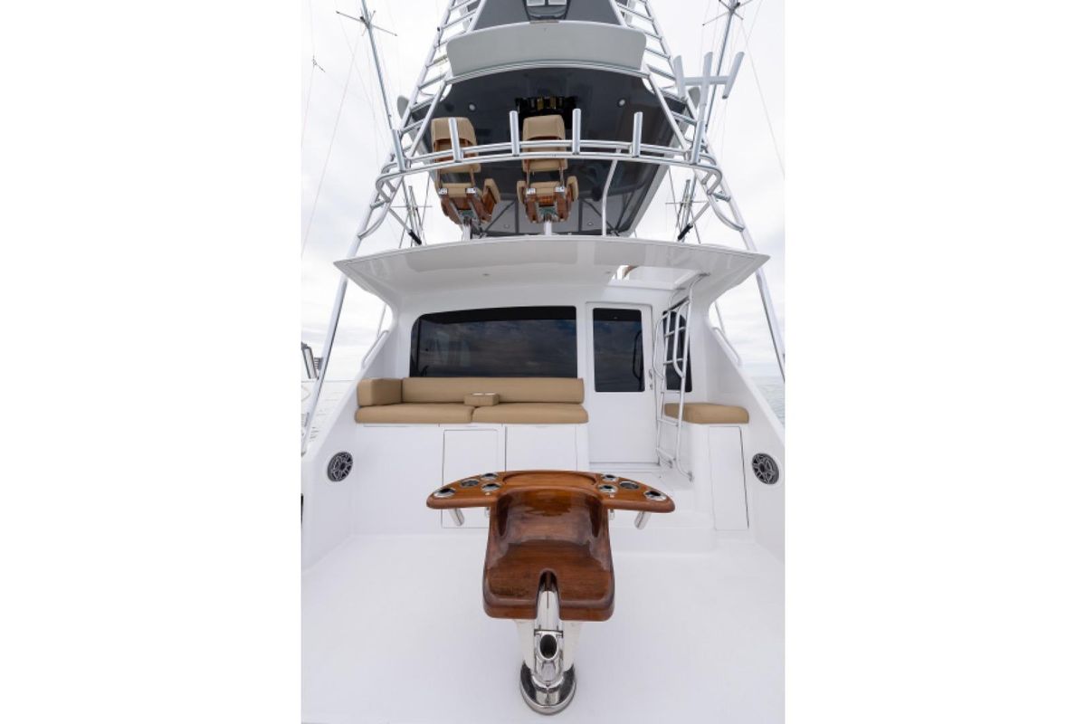 2003 Viking 45 