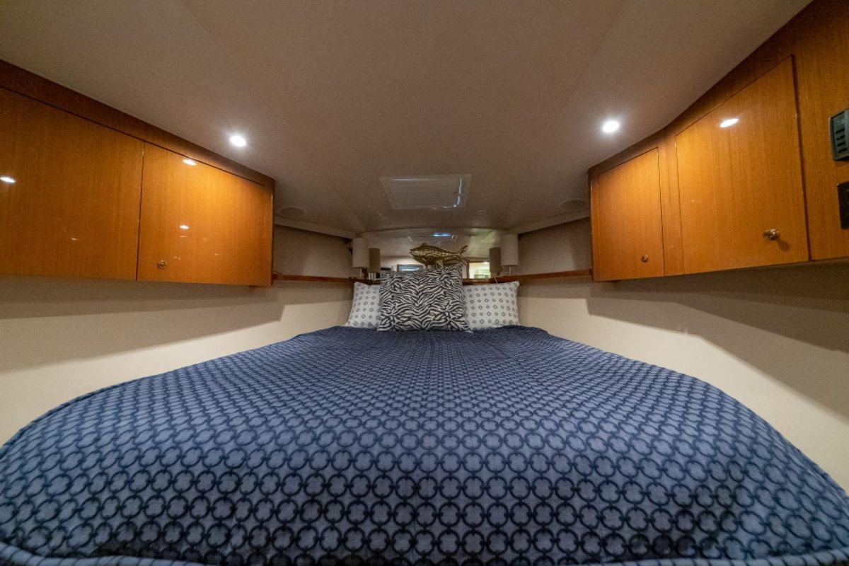 2003 Viking 45 
