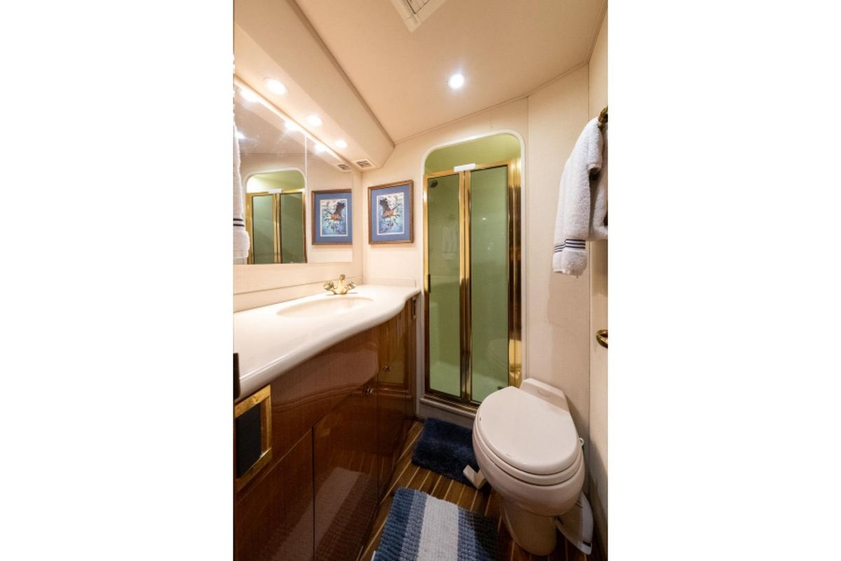 2003 Viking 45 