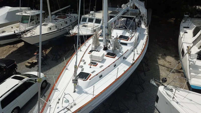 Roxy Yacht Photos Pics 