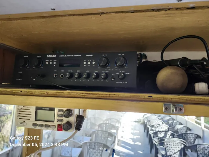 Sweet Tea Yacht Photos Pics Marine radio equipment on a 2016 Rover Marine Carolina Rover 40 boat.