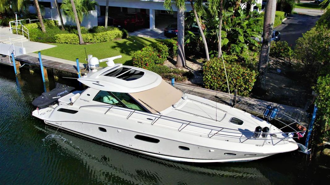 2010 Sea Ray Sundancer