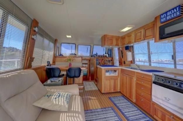 2004 Mainship 400 Trawler