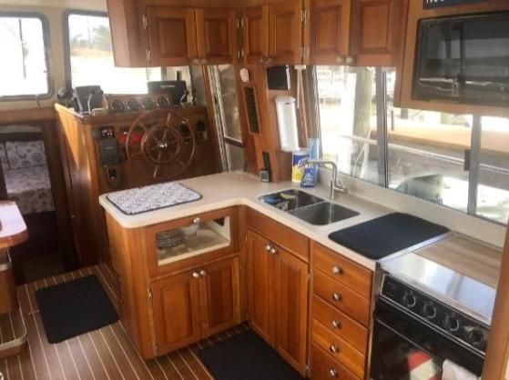 2004 Mainship 400 Trawler