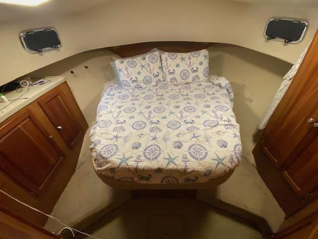 2004 Mainship 400 Trawler