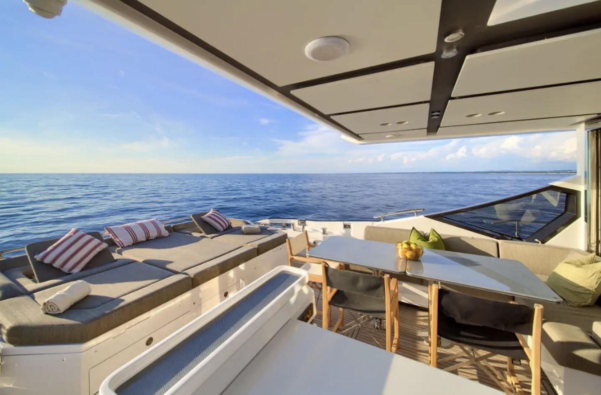 2021 Azimut 70 