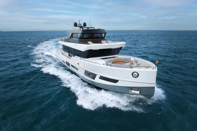 2022 CL Yachts CLX96 Hull 1