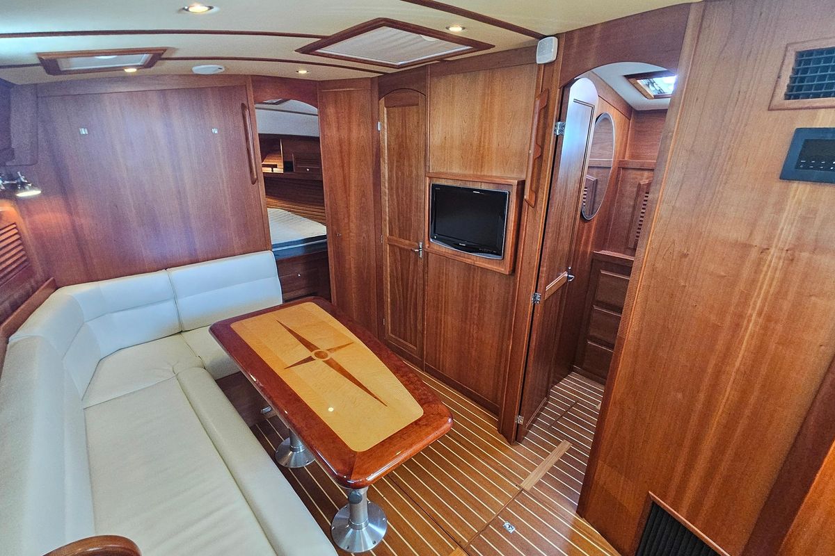 2009 Sabre 42 