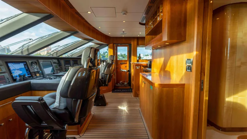 Stay Salty Yacht Photos Pics Luxurious yacht interior with wooden finishes, Horizon Premier 135, 2010 model.