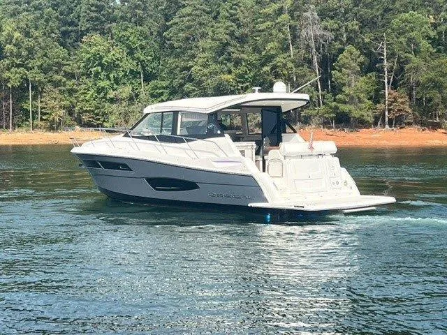  Yacht Photos Pics 2022 REGAL 38 GRANDE COUPE - Image 6