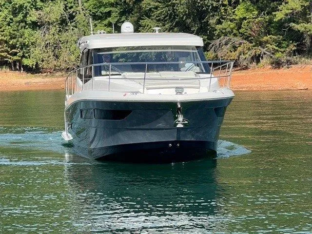  Yacht Photos Pics 2022 Regal 38 Grande Coupe - Image 3