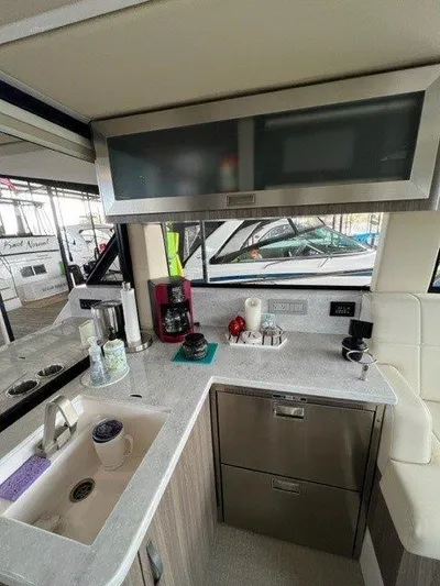  Yacht Photos Pics 2022 REGAL 38 GRANDE COUPE - Image 14