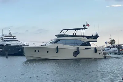 2019 Monte Carlo Yachts 6