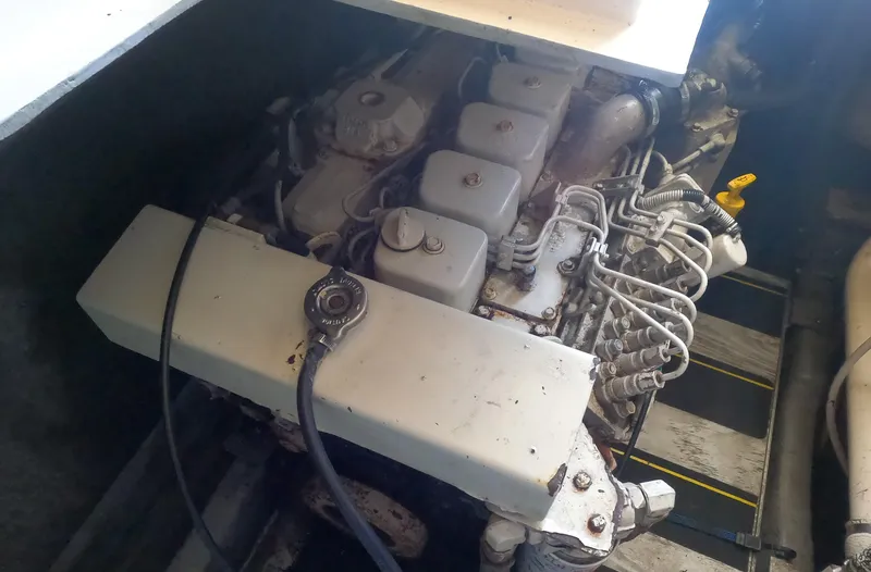  Yacht Photos Pics Engine compartment of a 2002 Luhrs 34 Convertible boat.