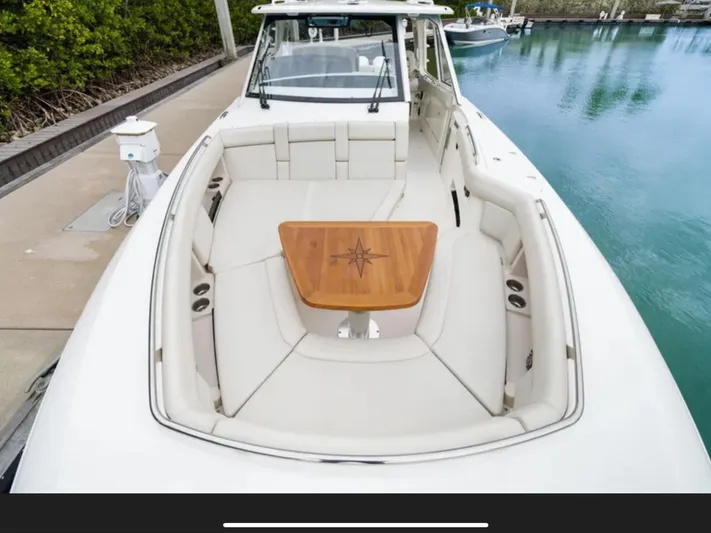 Hightide Yacht Photos Pics 