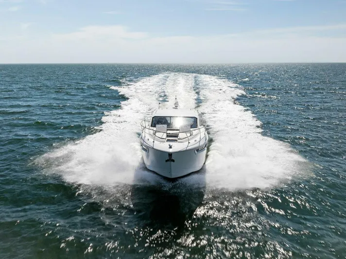 Livin' The Dream IV Yacht Photos Pics 