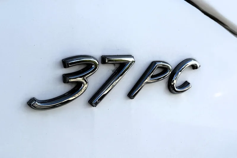 Knot To Scale Yacht Photos Pics Chrome '37 PC' emblem on 2018 Formula Performance Cruiser.