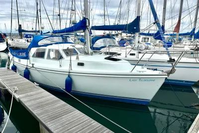 1996 Hunter Pilot 27