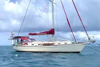 Island Packet 45