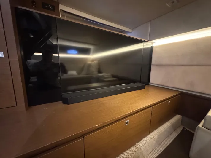  Yacht Photos Pics 2012 Sea Ray 450 Sundancer - Image 33