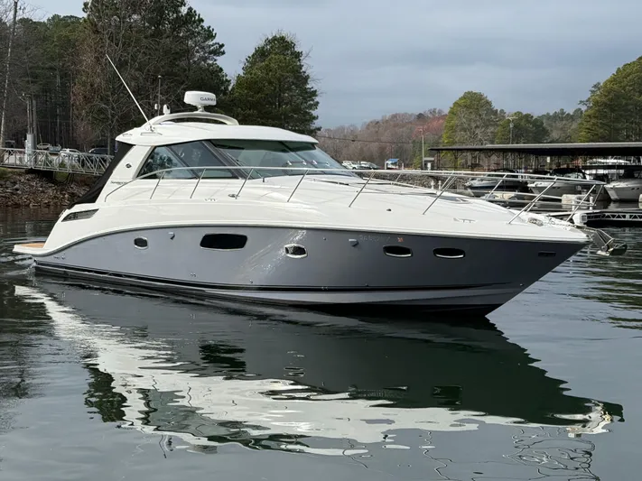  Yacht Photos Pics 2012 Sea Ray 450 Sundancer - Image 2