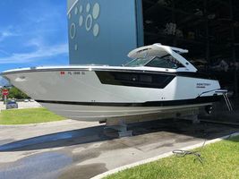 2018 37' Monterey-378 SE Miami, FL, US