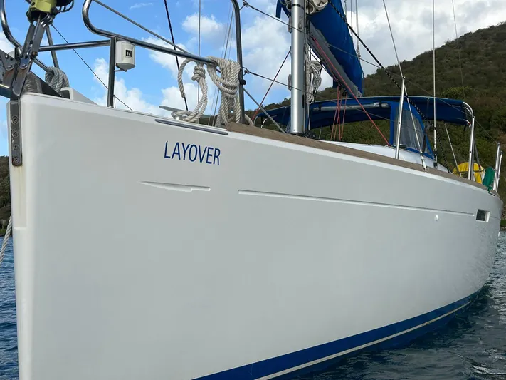 Layover Yacht Photos Pics 