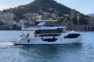 2022 Absolute Navetta 64