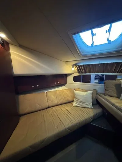  Yacht Photos Pics 2007 SEA RAY 40 MOTOR YACHT - Image 31