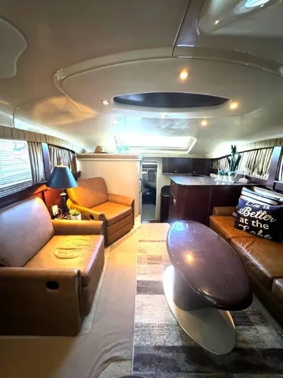  Yacht Photos Pics 2007 SEA RAY 40 MOTOR YACHT - Image 14