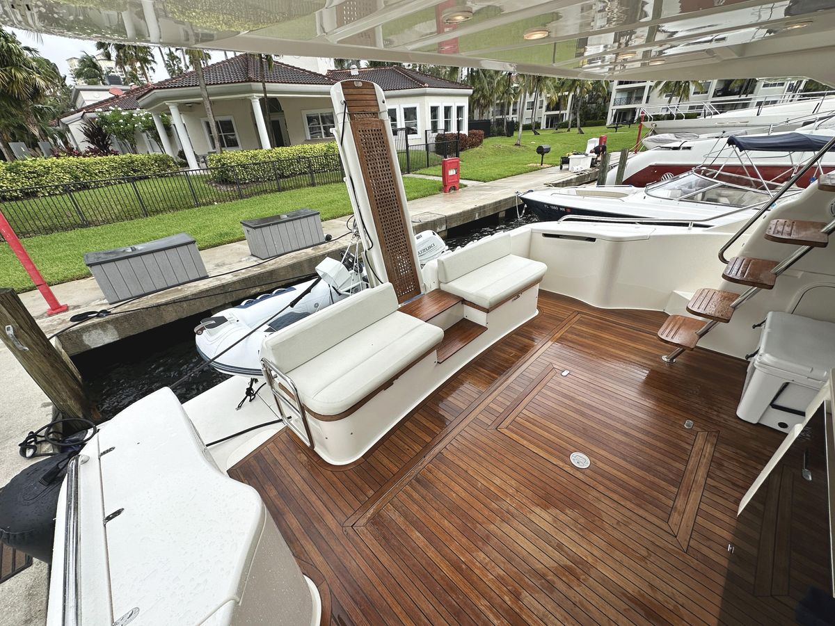 2014 Ferretti Yachts 53 