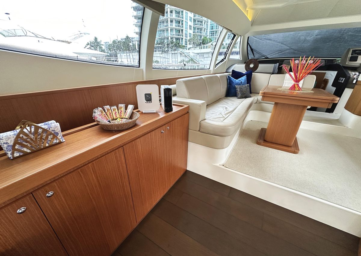 2014 Ferretti Yachts 53 