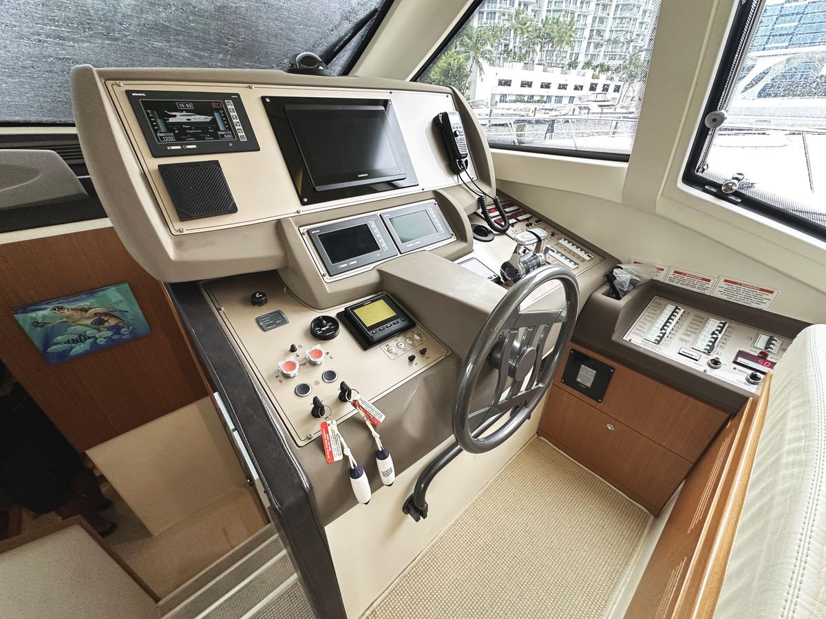2014 Ferretti Yachts 53 