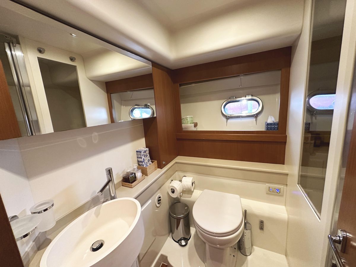 2014 Ferretti Yachts 53 