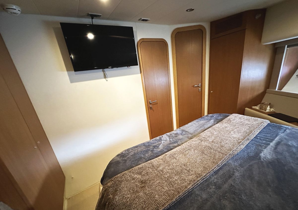 2014 Ferretti Yachts 53 