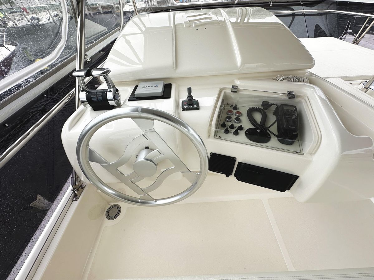 2014 Ferretti Yachts 53 