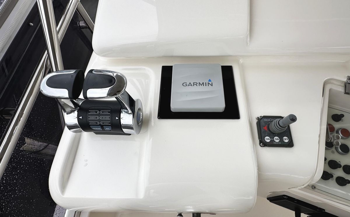 2014 Ferretti Yachts 53 