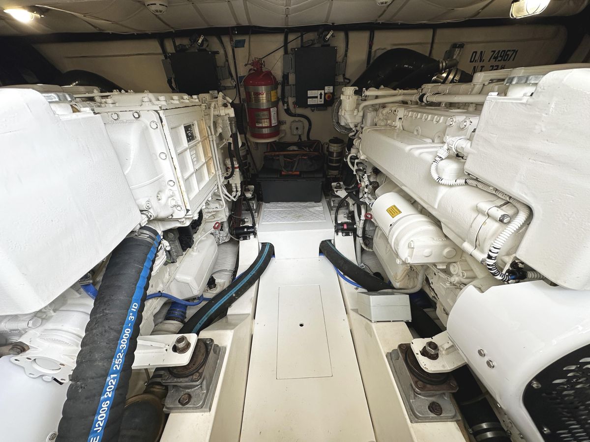 2014 Ferretti Yachts 53 