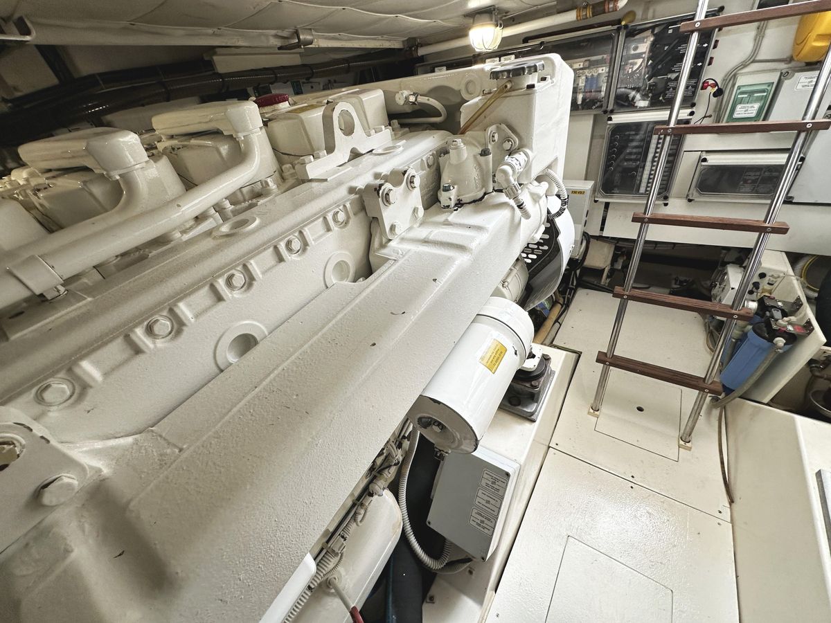 2014 Ferretti Yachts 53 