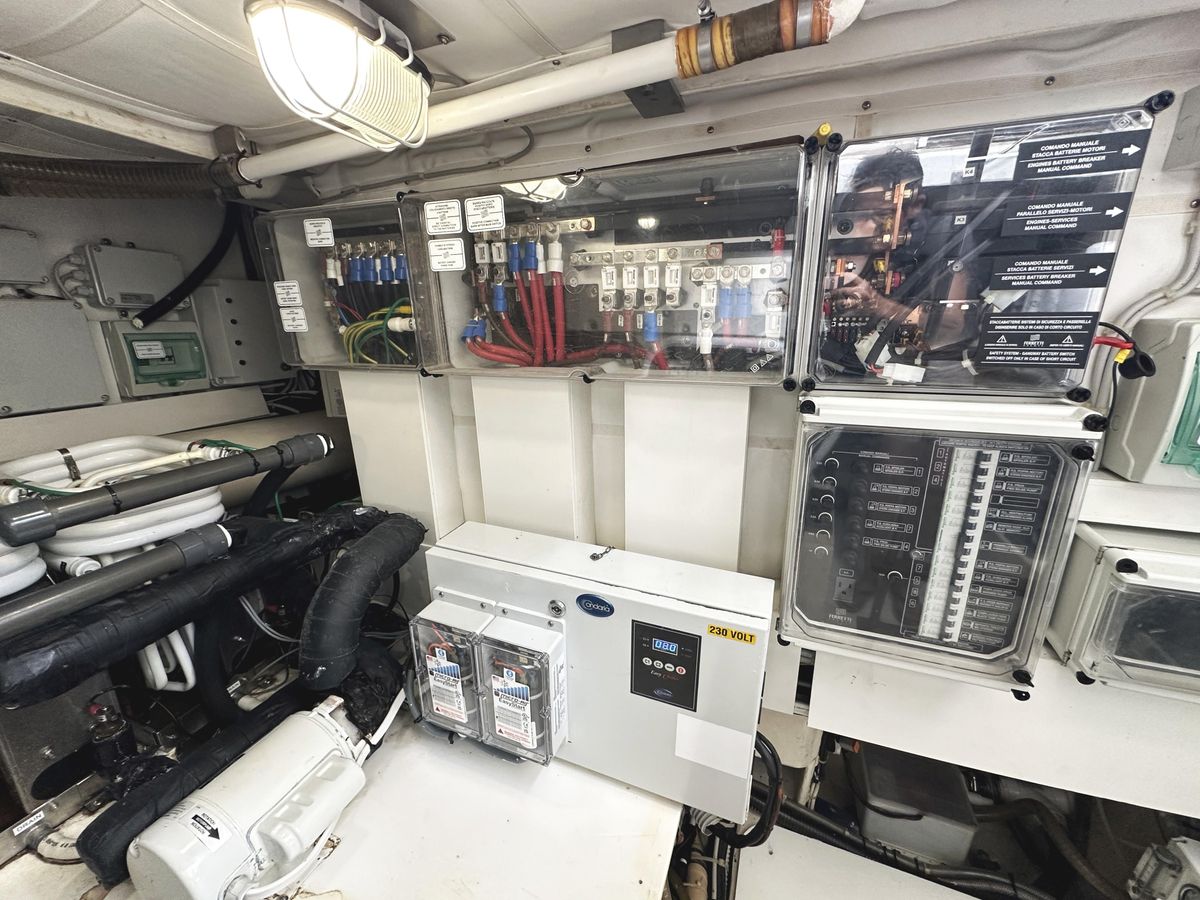 2014 Ferretti Yachts 53 