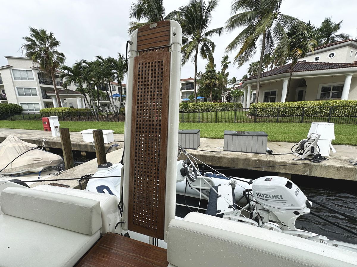 2014 Ferretti Yachts 53 