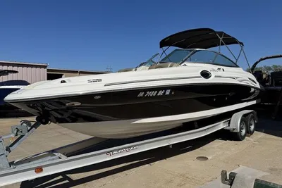 Sea Ray 270 Sundeck