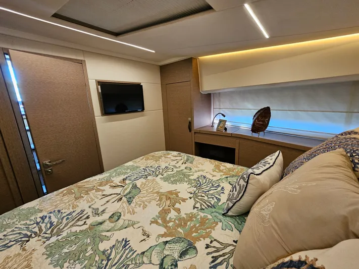 Margie Yacht Photos Pics Luxurious bedroom on a 2018 Prestige 460 yacht.